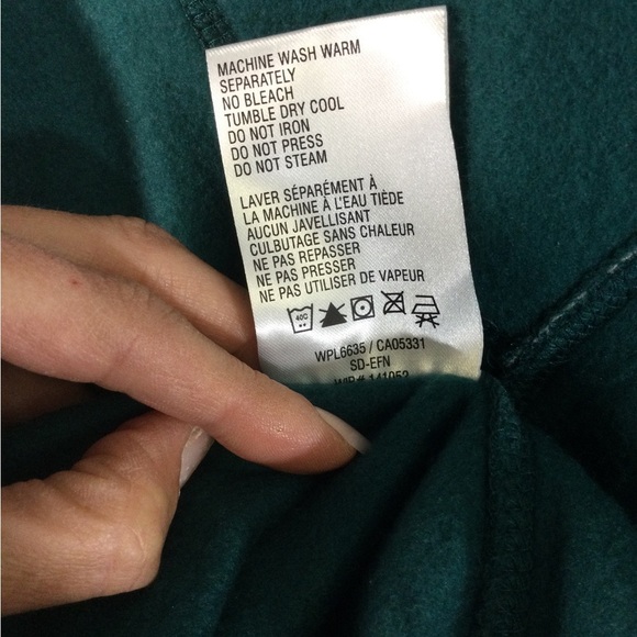 Woolrich Women’s Fleece Zip Up Vest in Color Deep Atlantic Size Large Like New - Picture 8 of 9